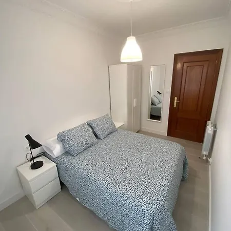 Piso Acogedor Con Estilo Nordico En Zona Centro * Comarca de Pontevedra